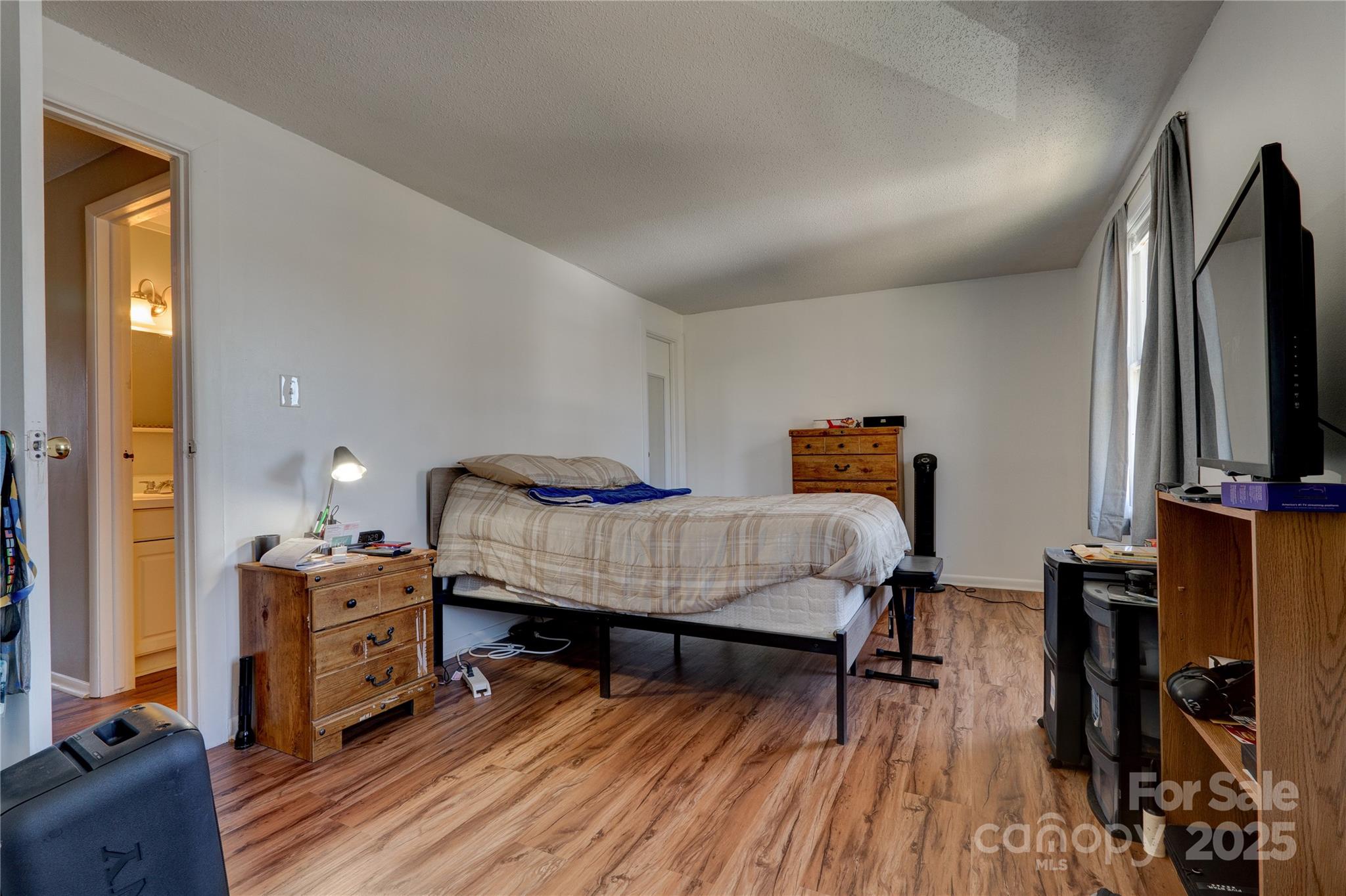 Holly Grove - Residential