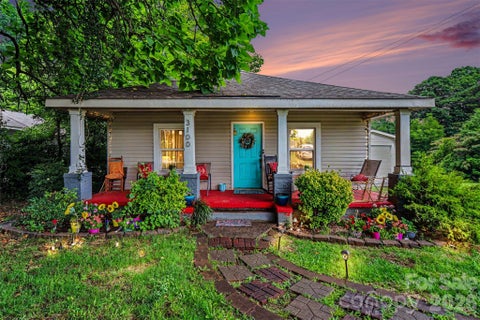 Photo of 3100 Avalon Avenue, Charlotte, NC 28208 (MLS # 4391598)