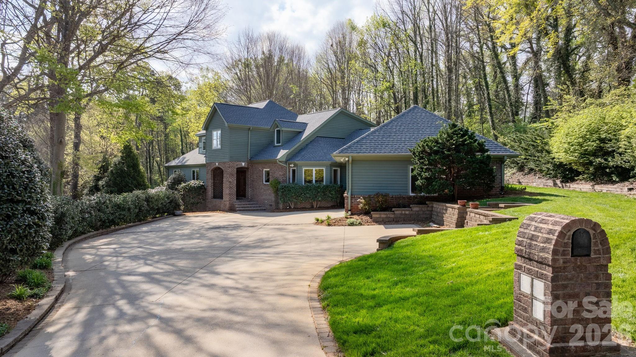 421 18th Avenue Lane NW