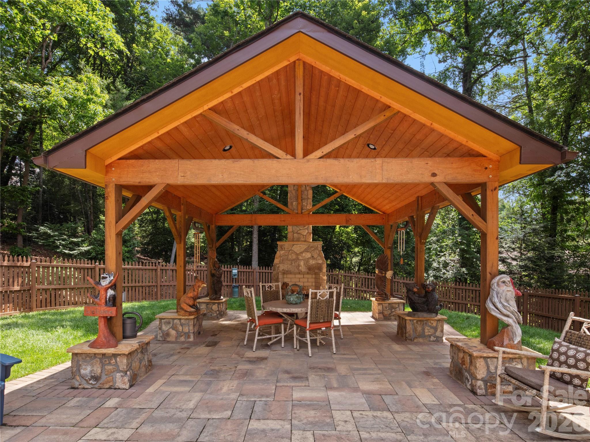 105 Braeside Circle