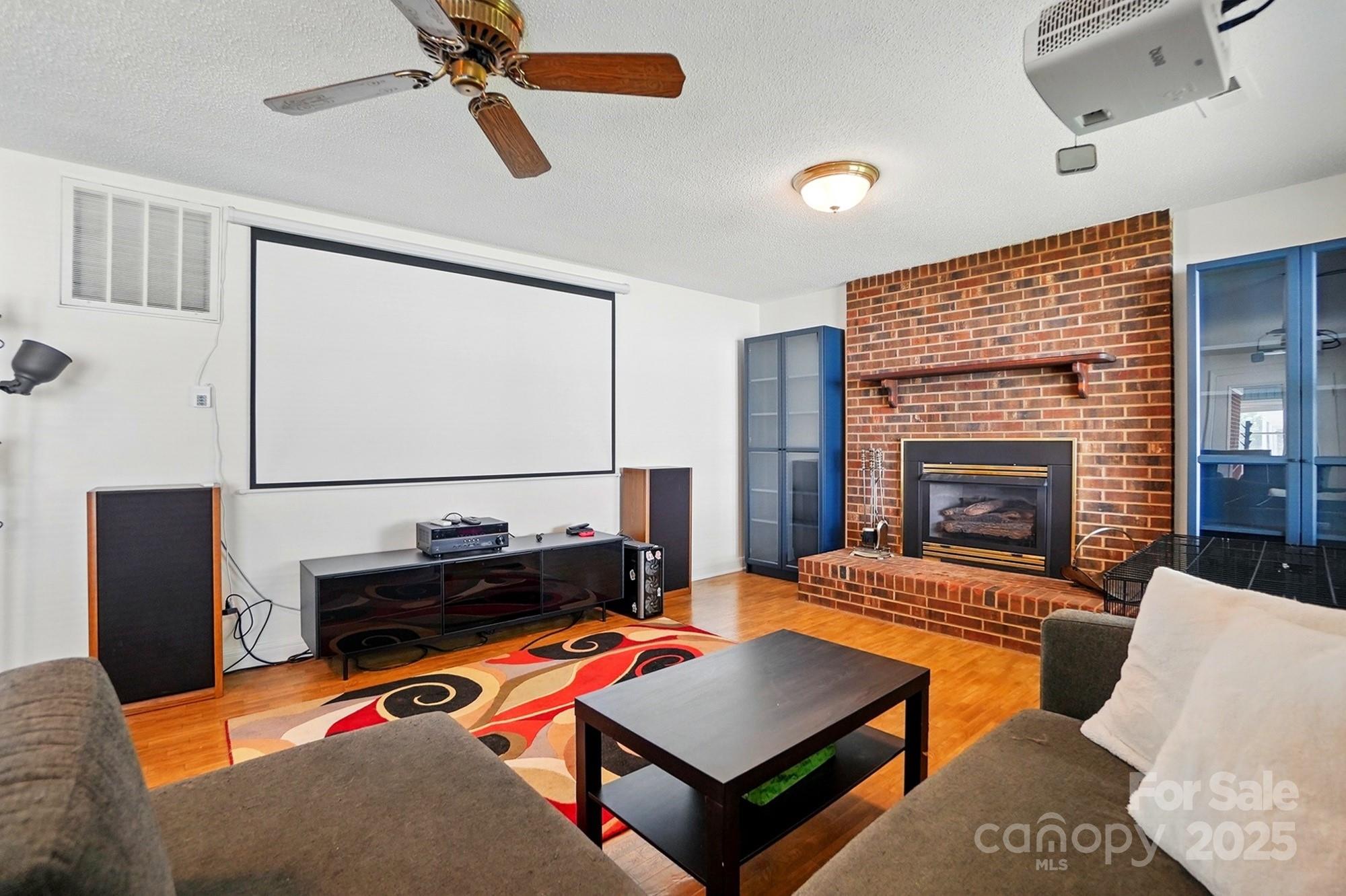 North Main - Residential