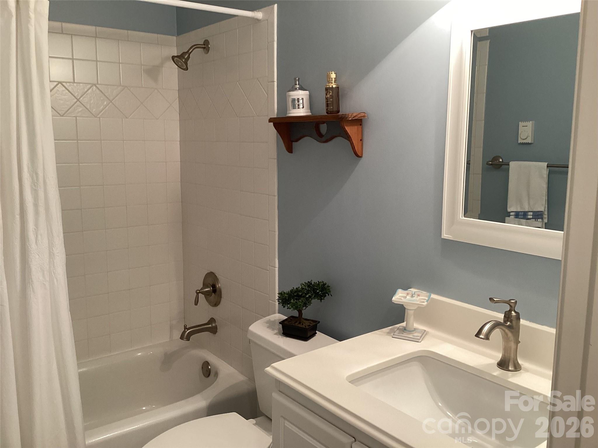 Christmount - Residential