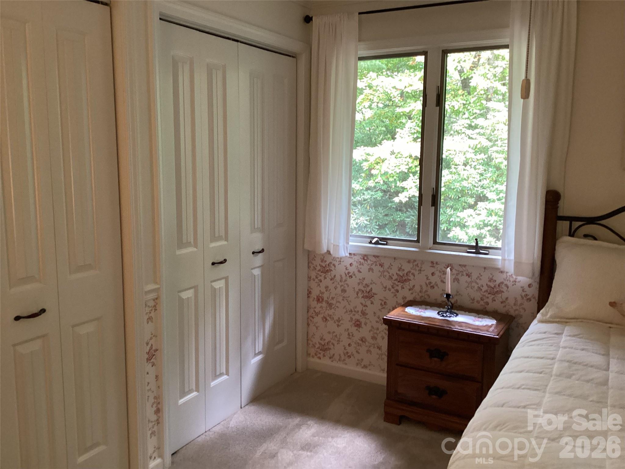 Christmount - Residential