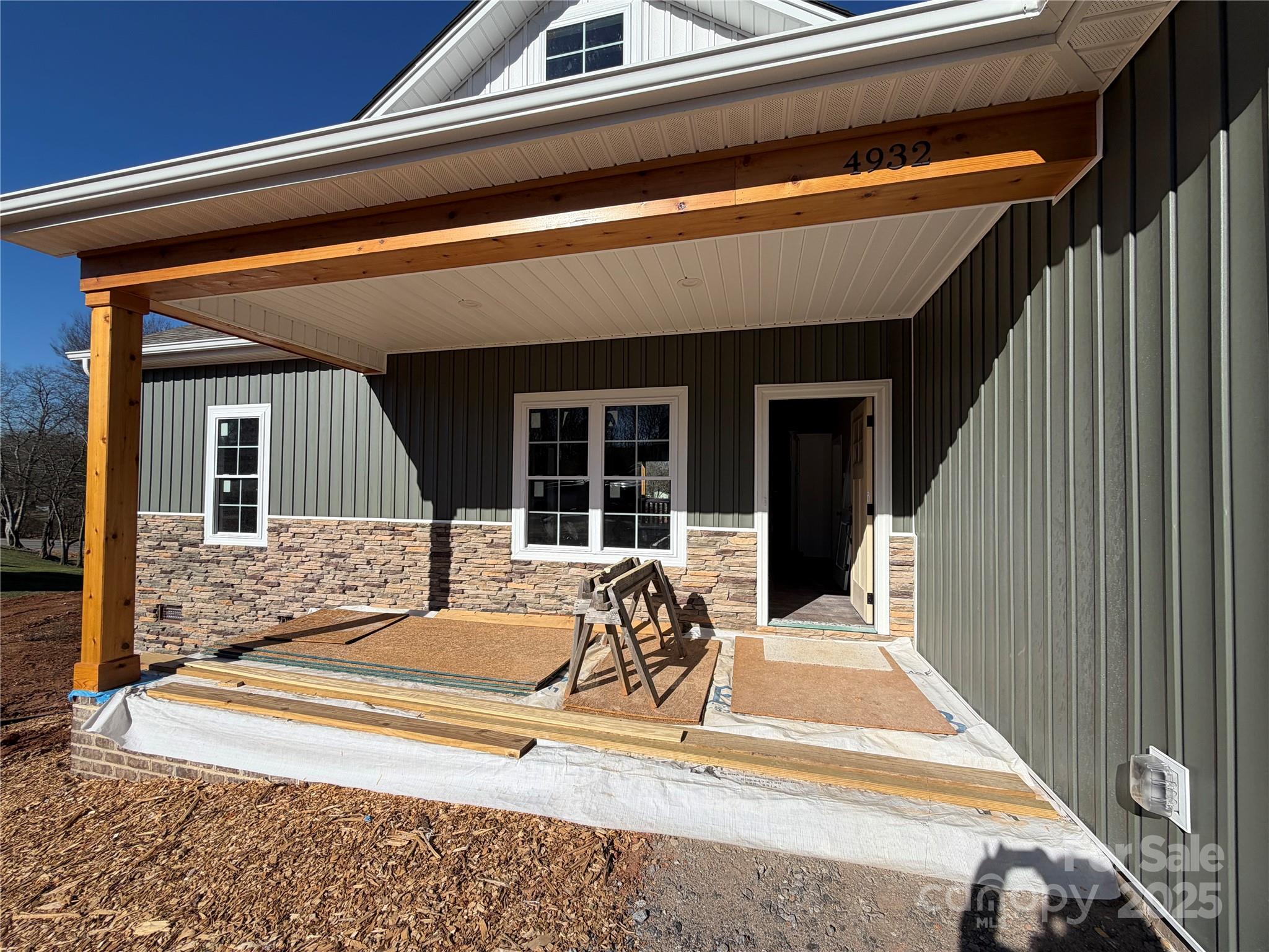 4932 Southview Drive