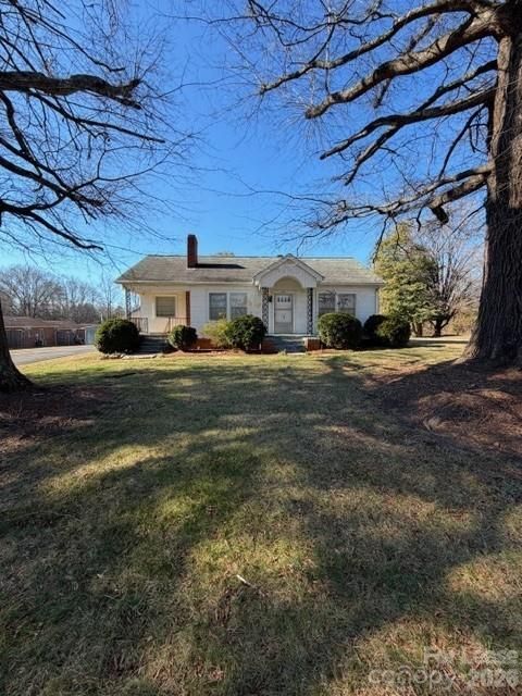 Photo of 1015 20th Street NE, Hickory, NC 28601 (MLS # 4338685)
