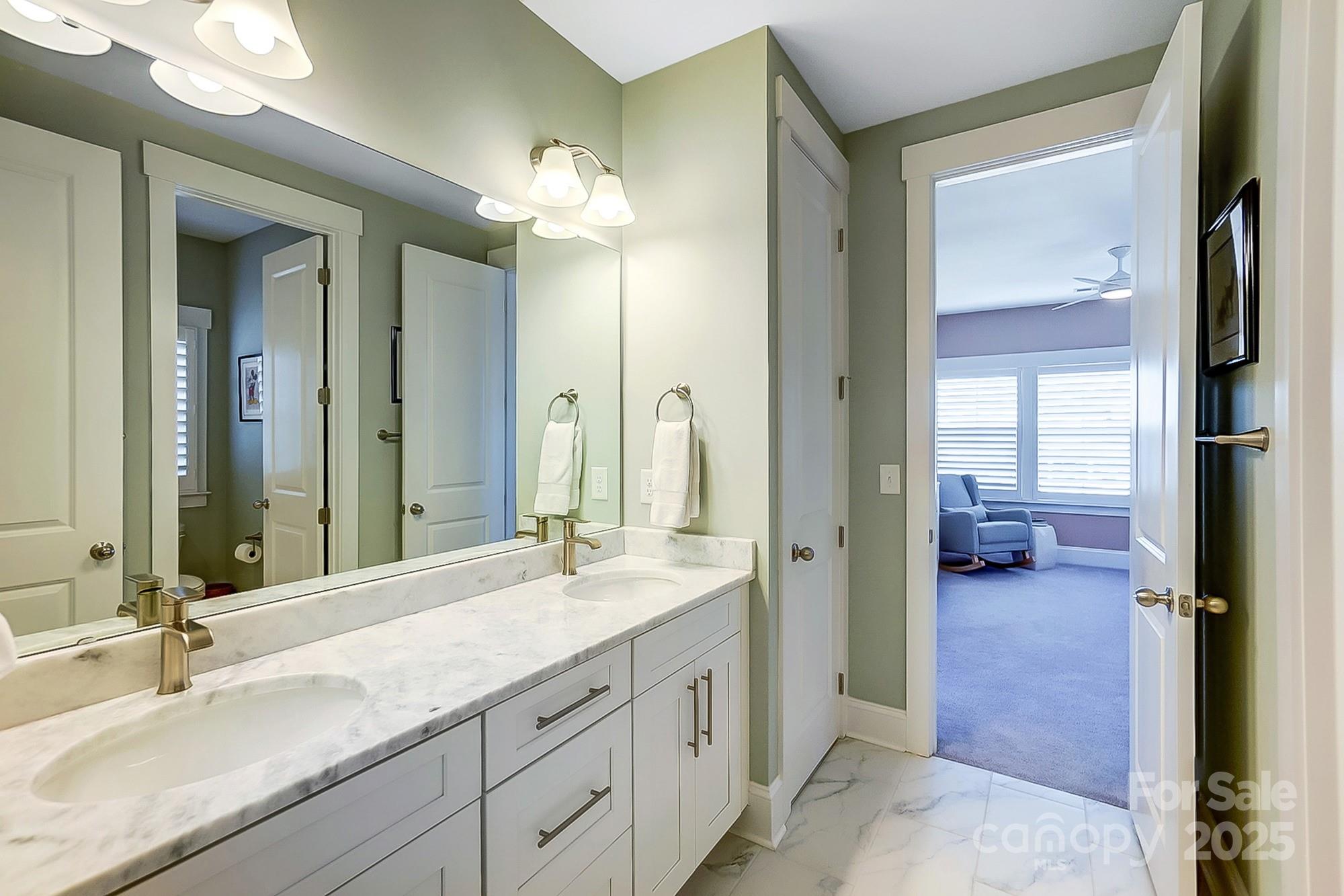 Riverwalk - Residential