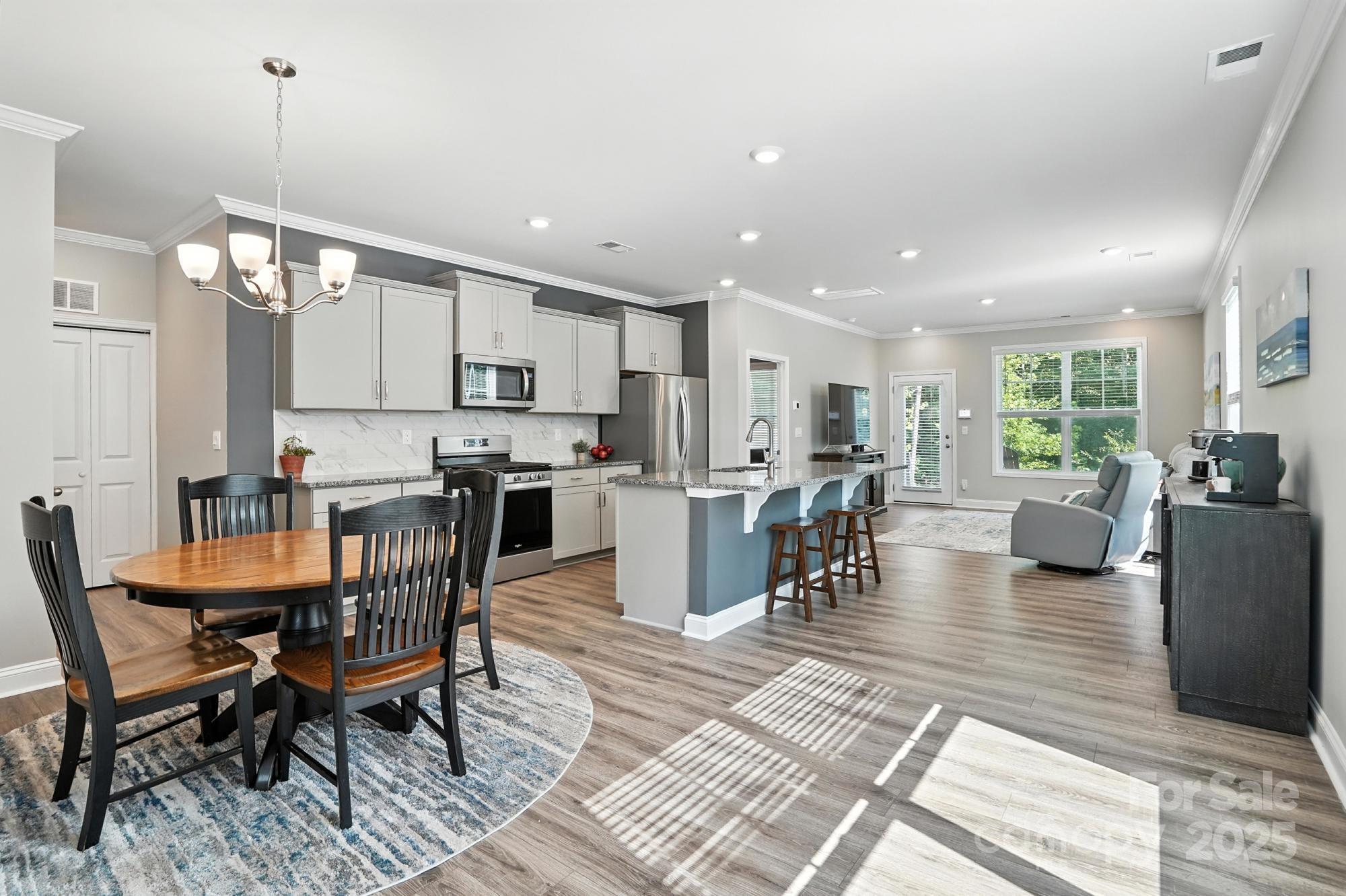 7882 Iron Road