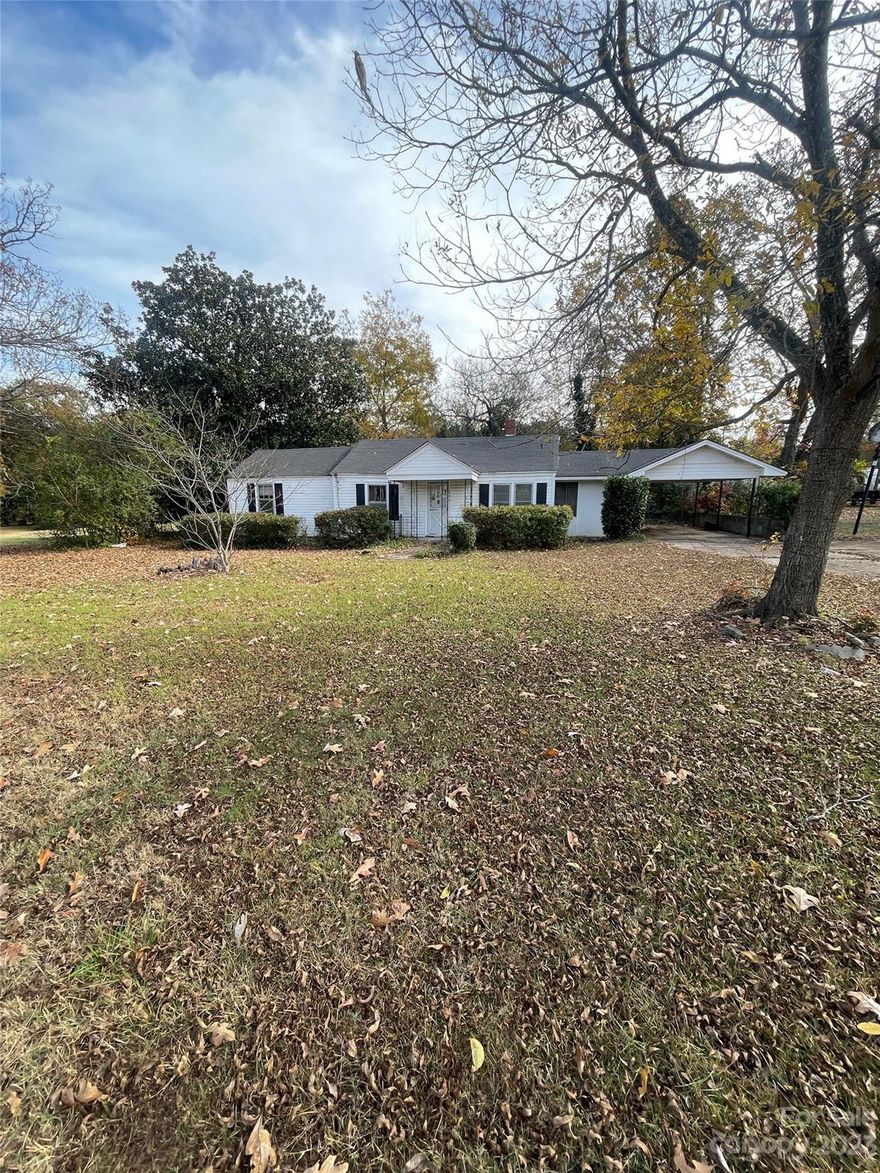 Sold AS-IS, House has been vacant for years.
Great Location. Bring an offer.