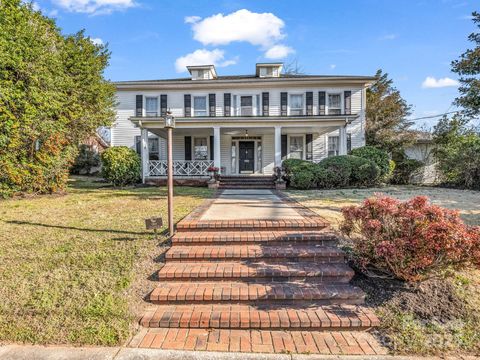 192 W Court Street Rutherfordton NC 28139