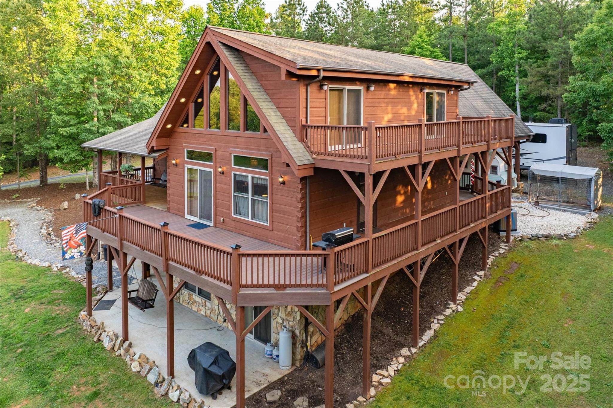 16 Saratoga Drive