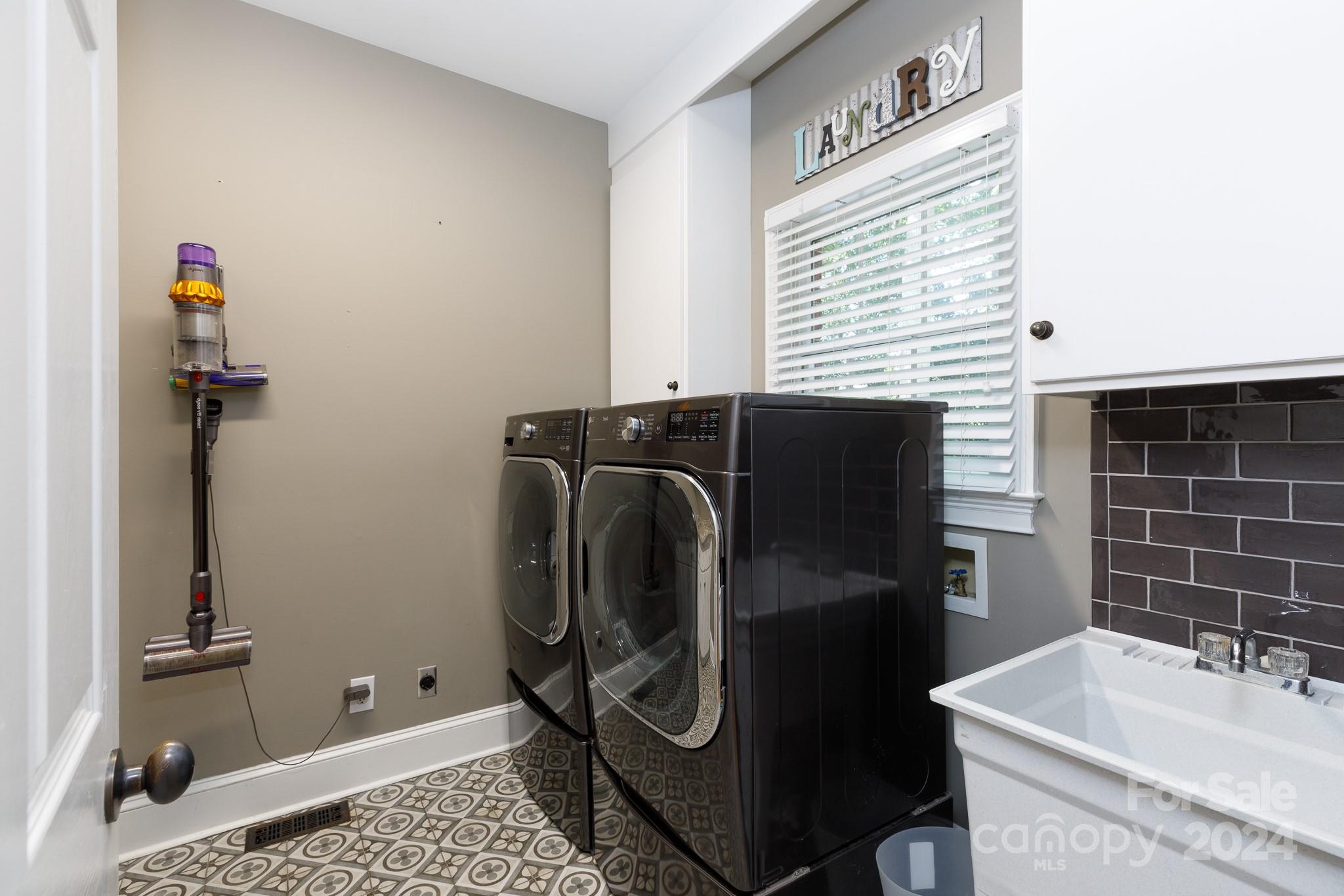 Meadow Lakes II - Residential