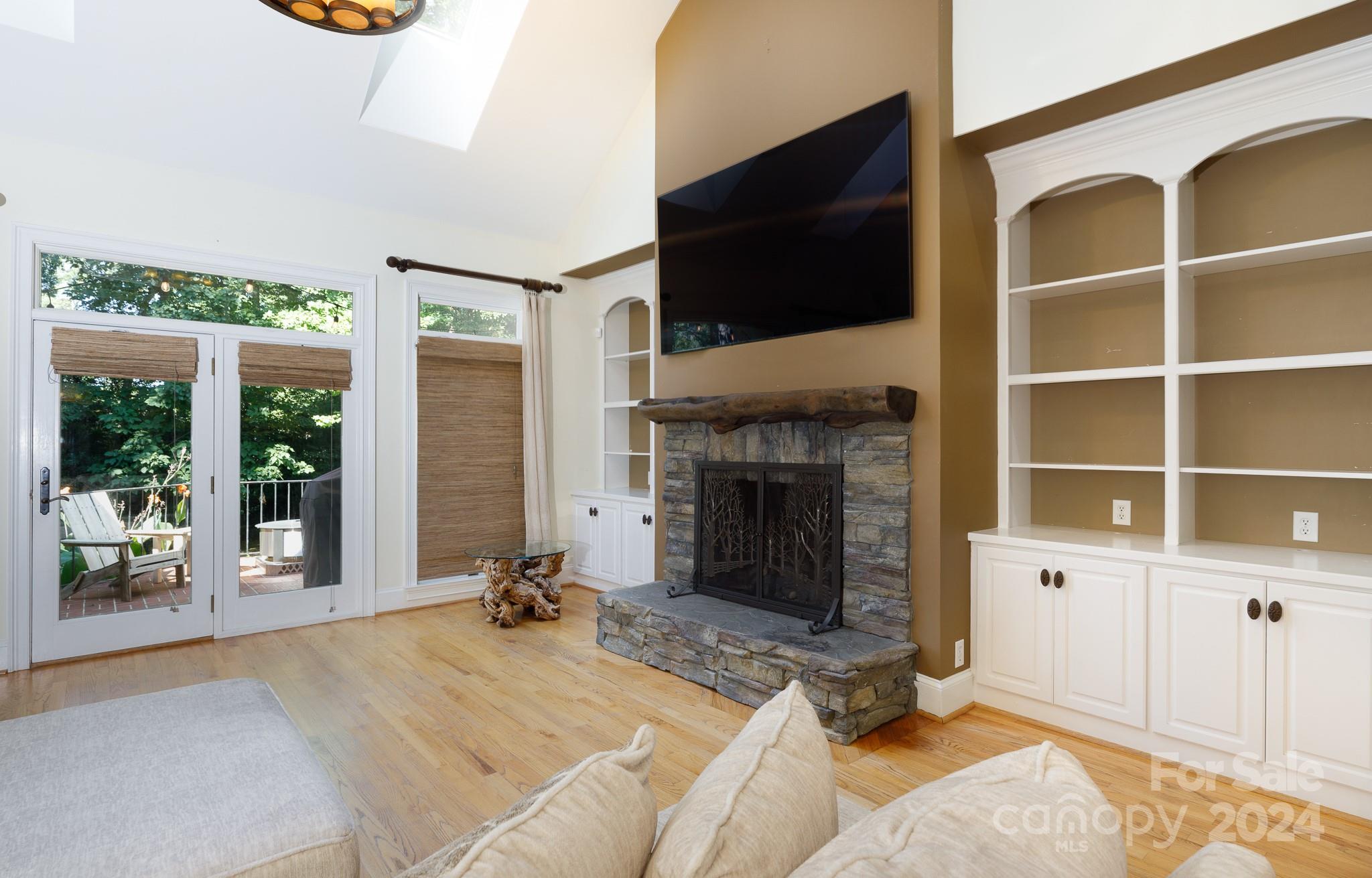 Meadow Lakes II - Residential