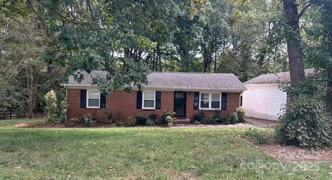 Photo of 113 Dogwood Lane, Fort Mill, SC 29715 (MLS # 4310503)