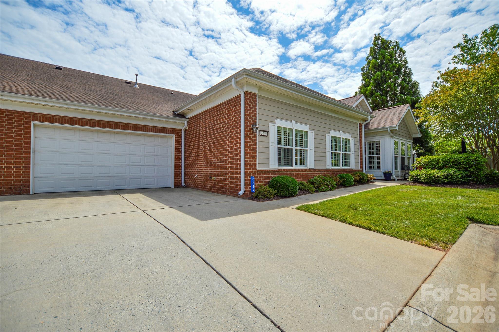 2249 N Castle Court