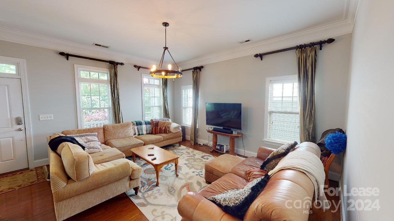 Wesley Heights - Residential Lease