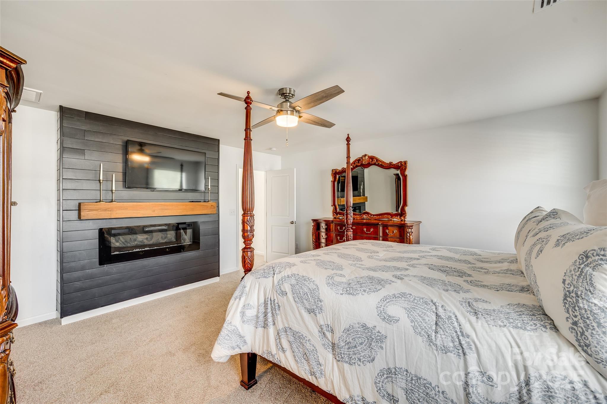 Austen Lakes - Residential