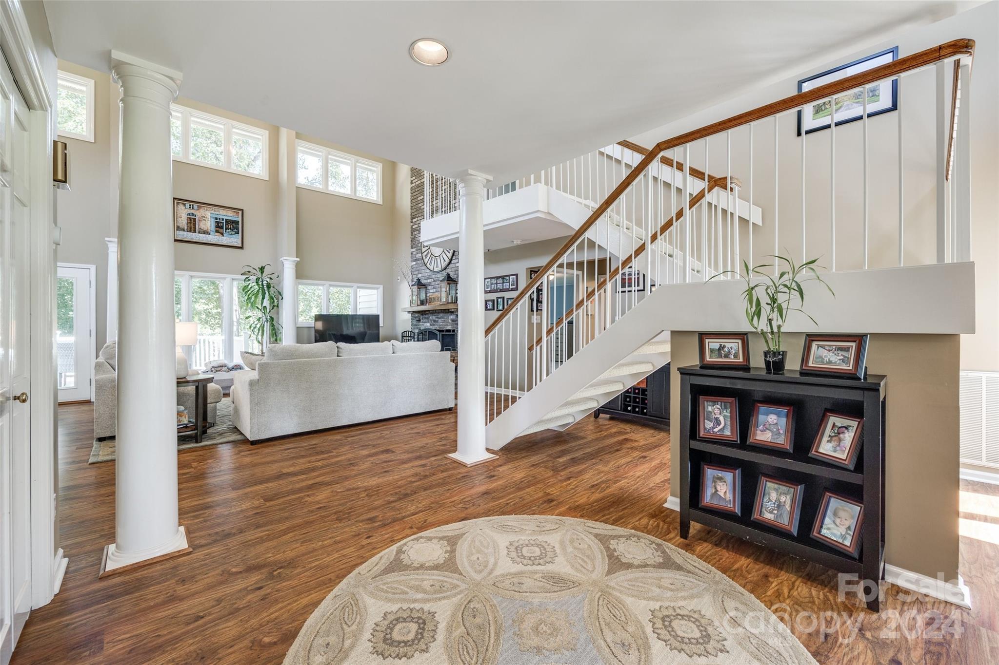 Meadowind - Residential