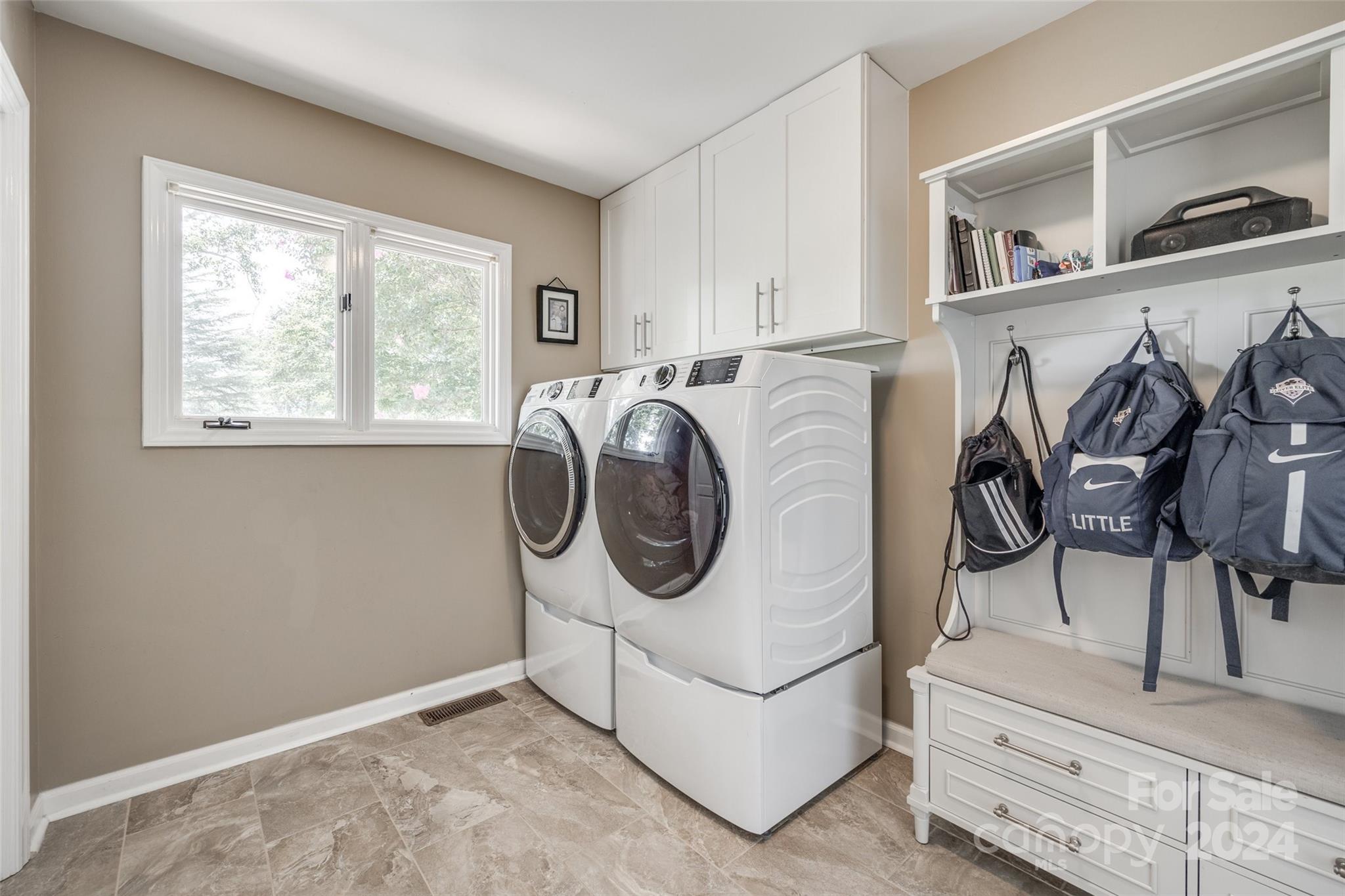 Meadowind - Residential