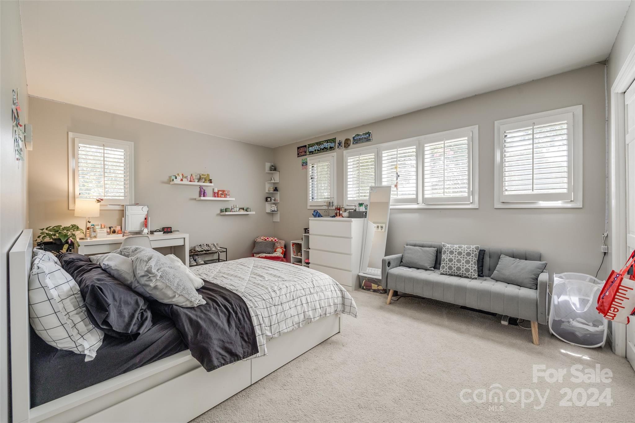 Meadowind - Residential