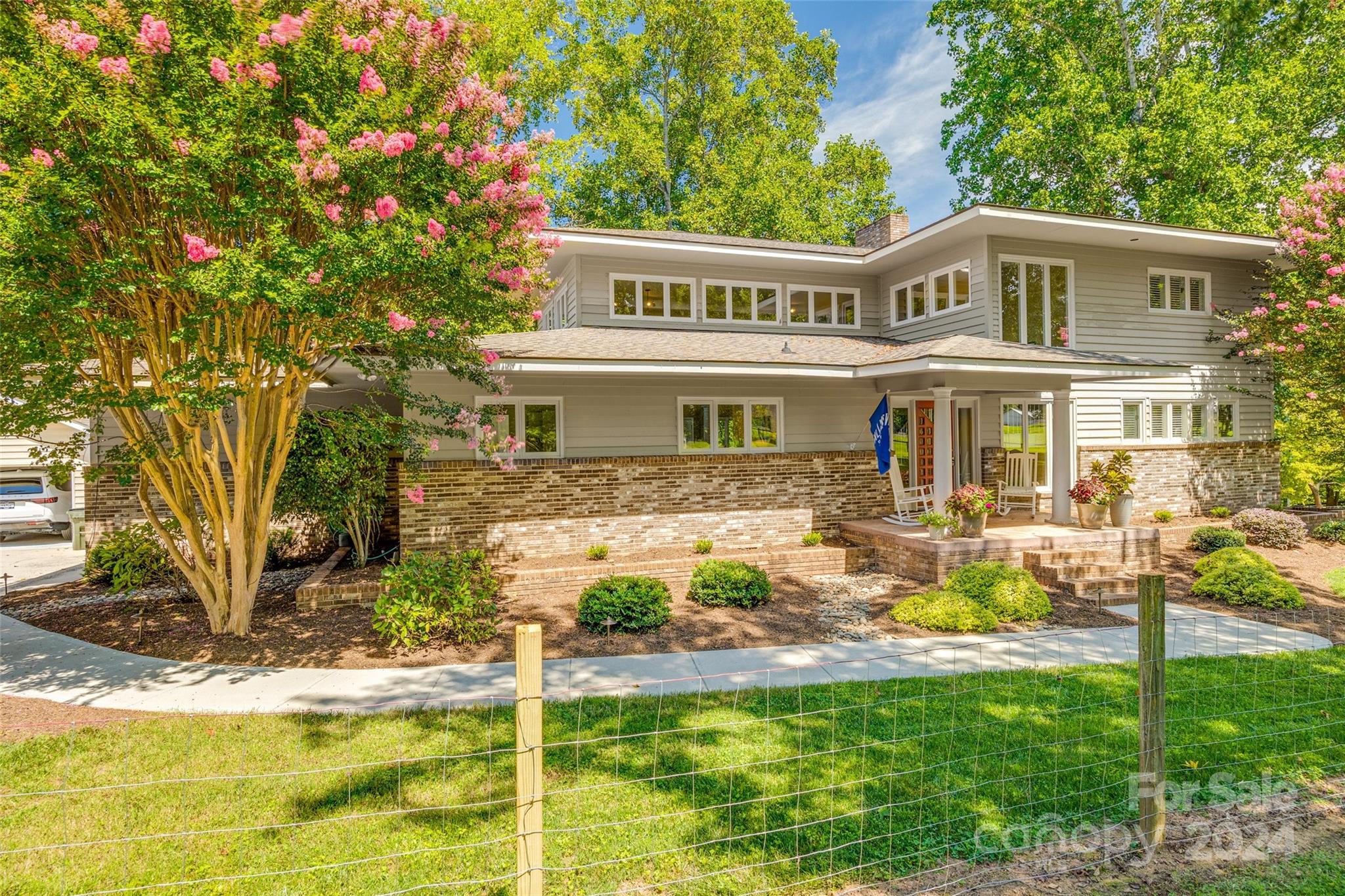 Meadowind - Residential