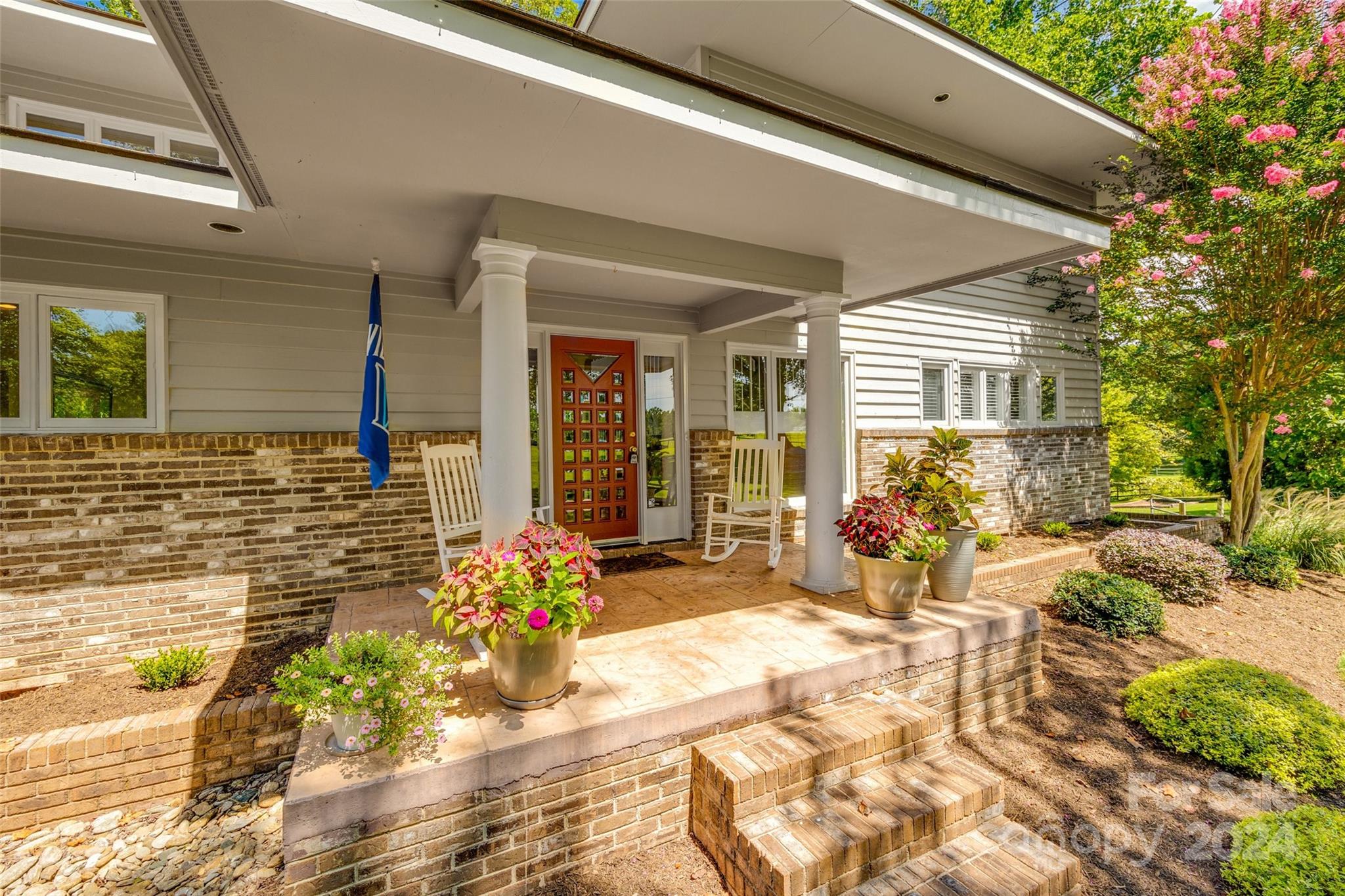 Meadowind - Residential