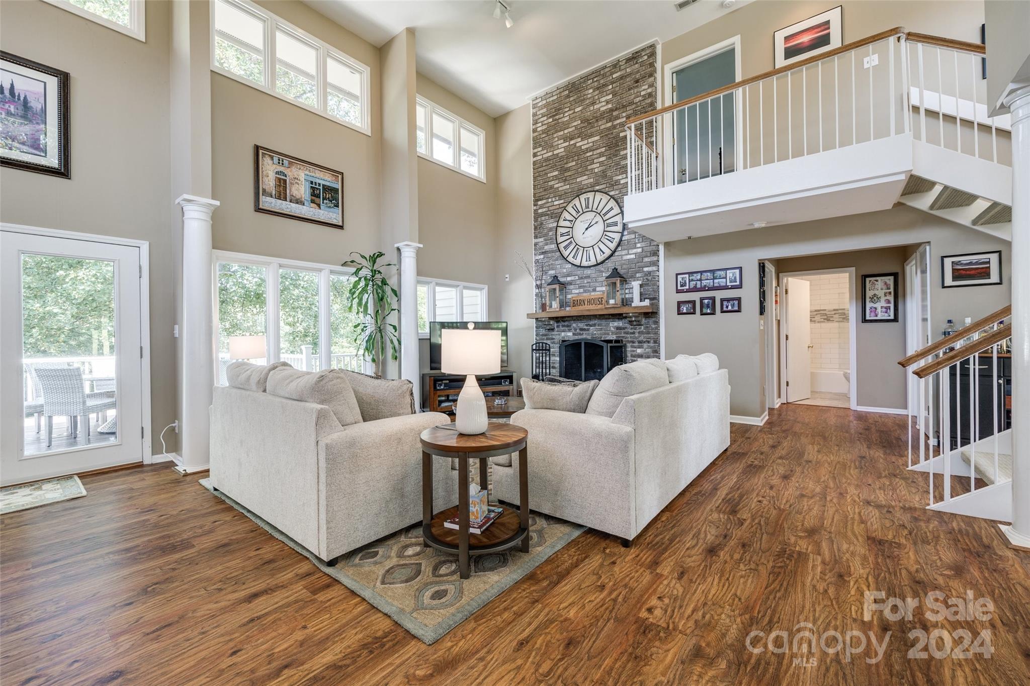 Meadowind - Residential