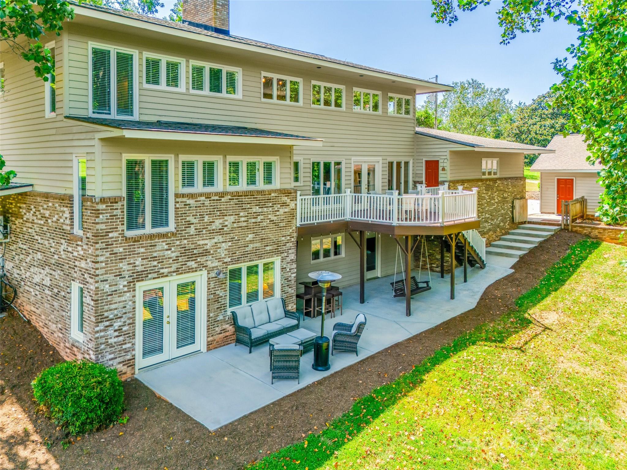 Meadowind - Residential