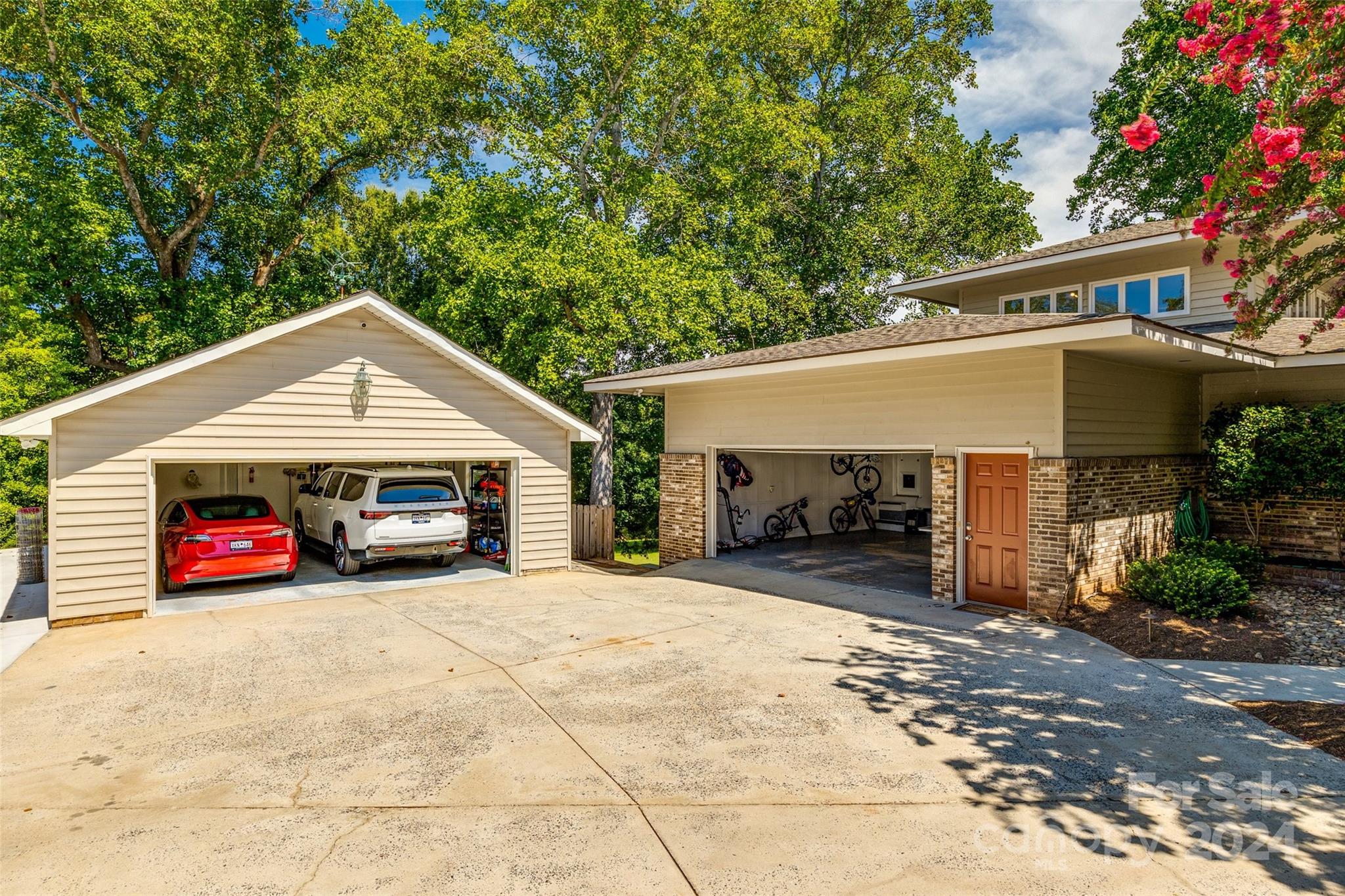 Meadowind - Residential