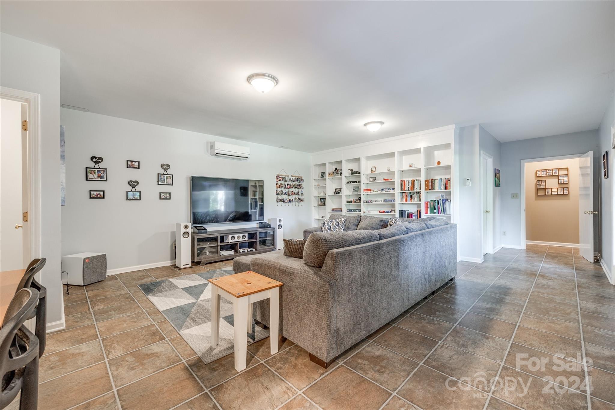 Meadowind - Residential