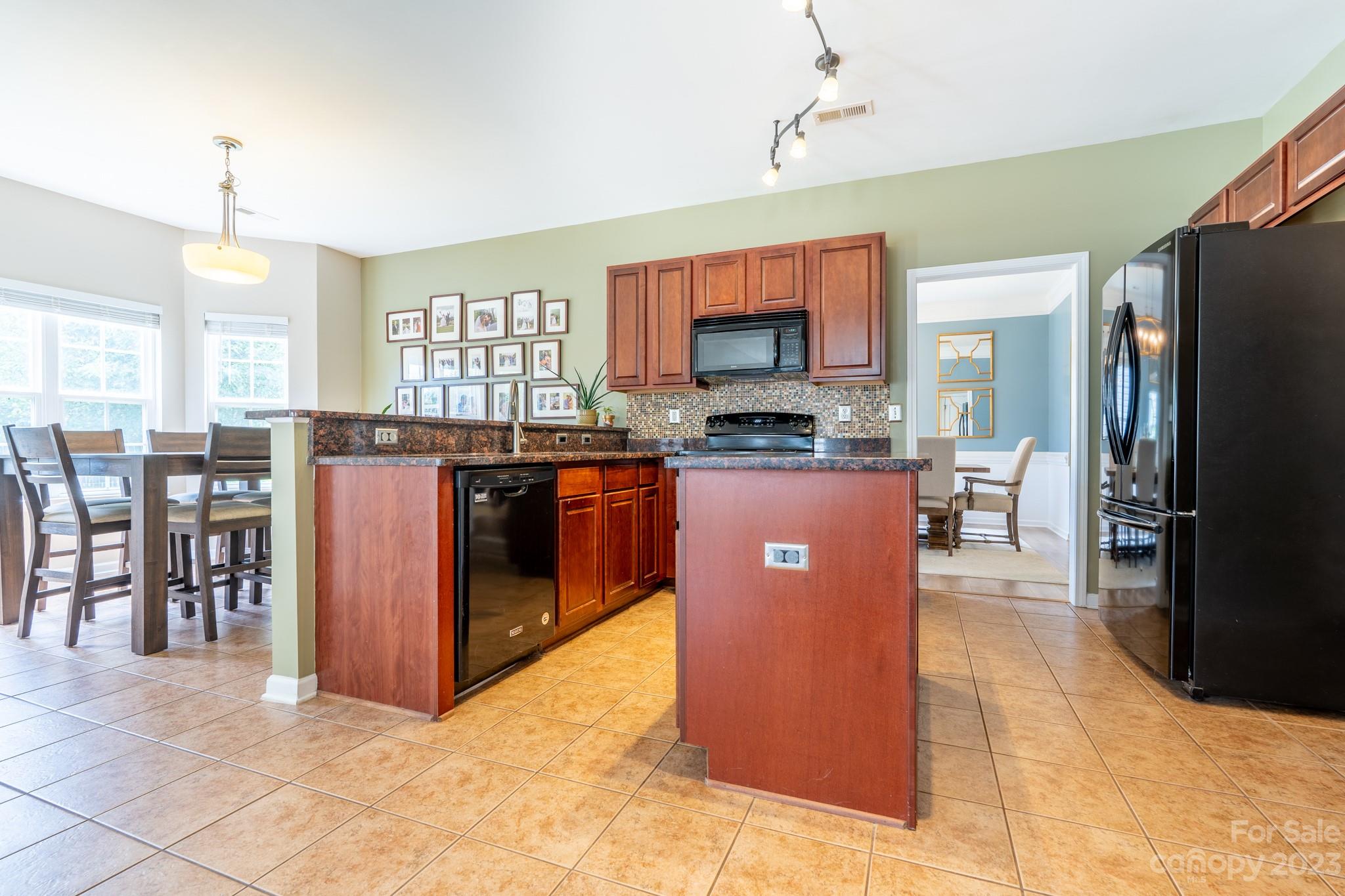 Waterlyn - Residential