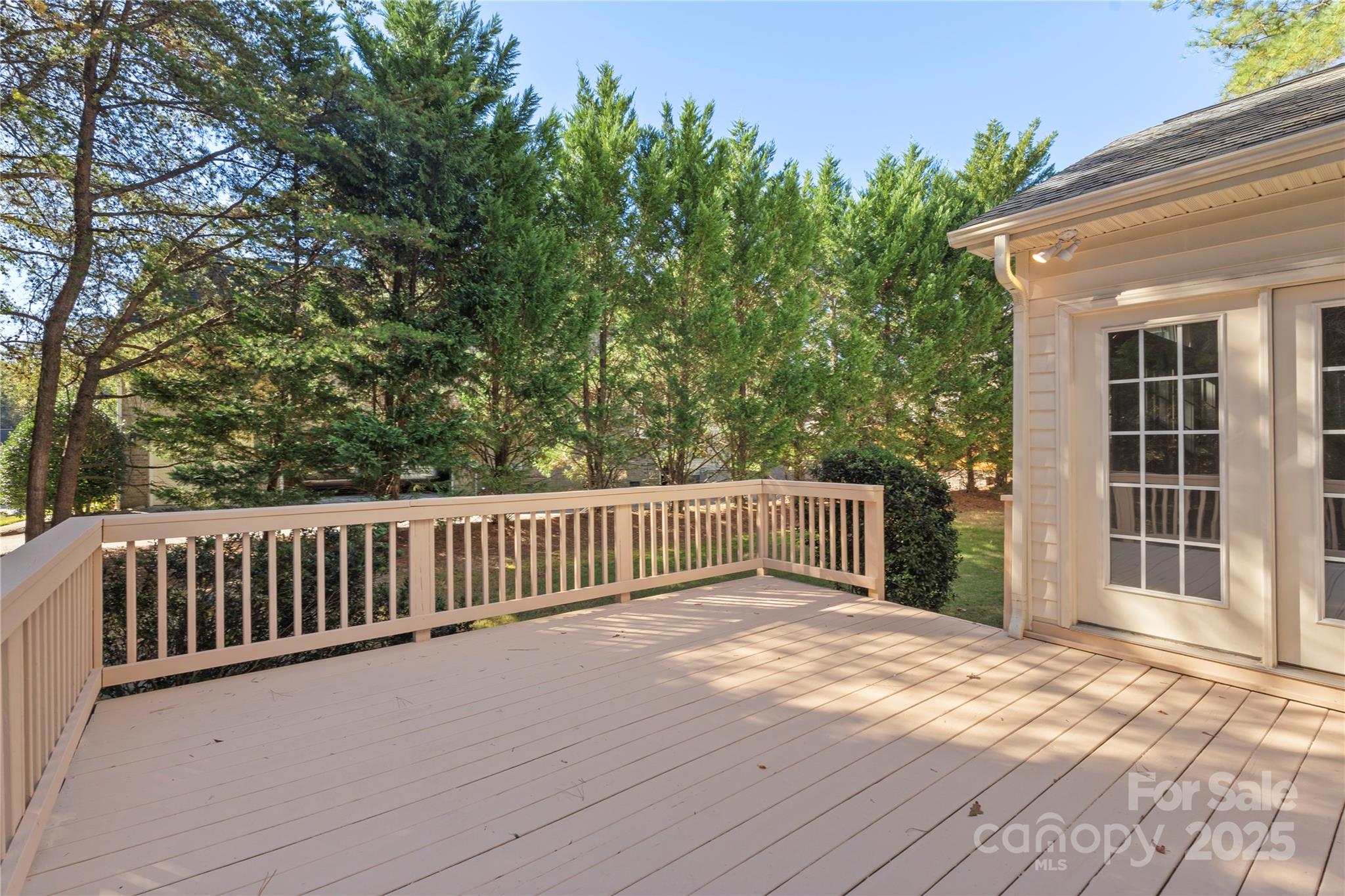 Sutton Place - Residential