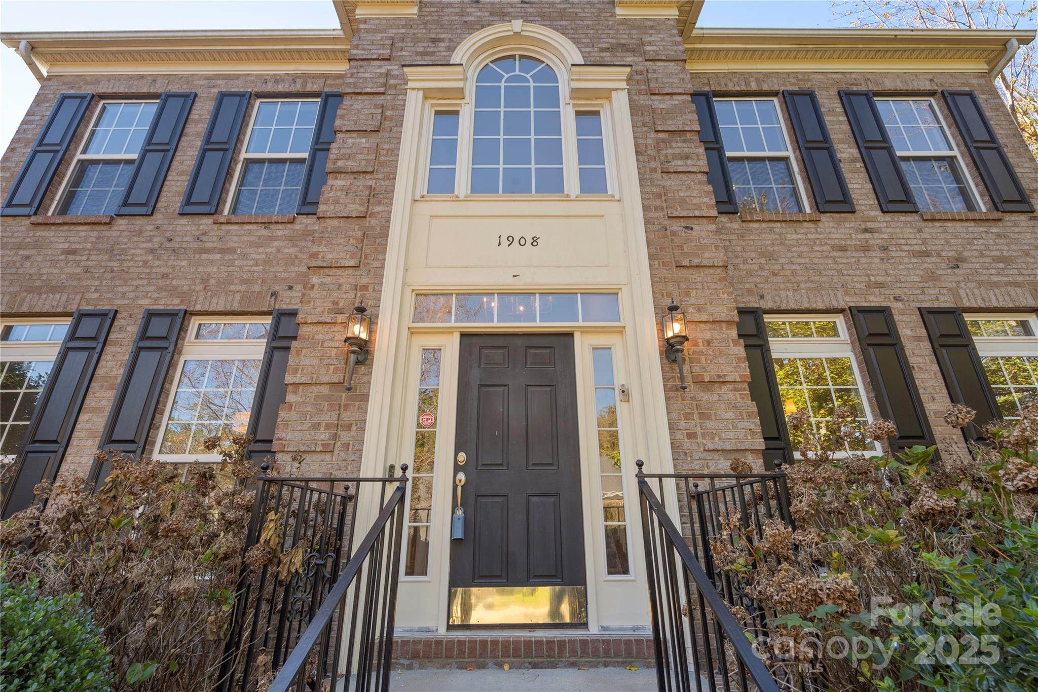 Sutton Place - Residential