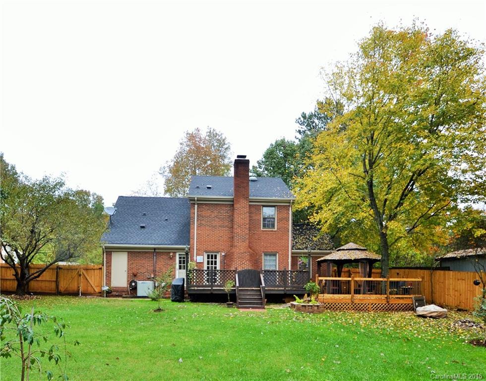 Sardis Forest - Residential