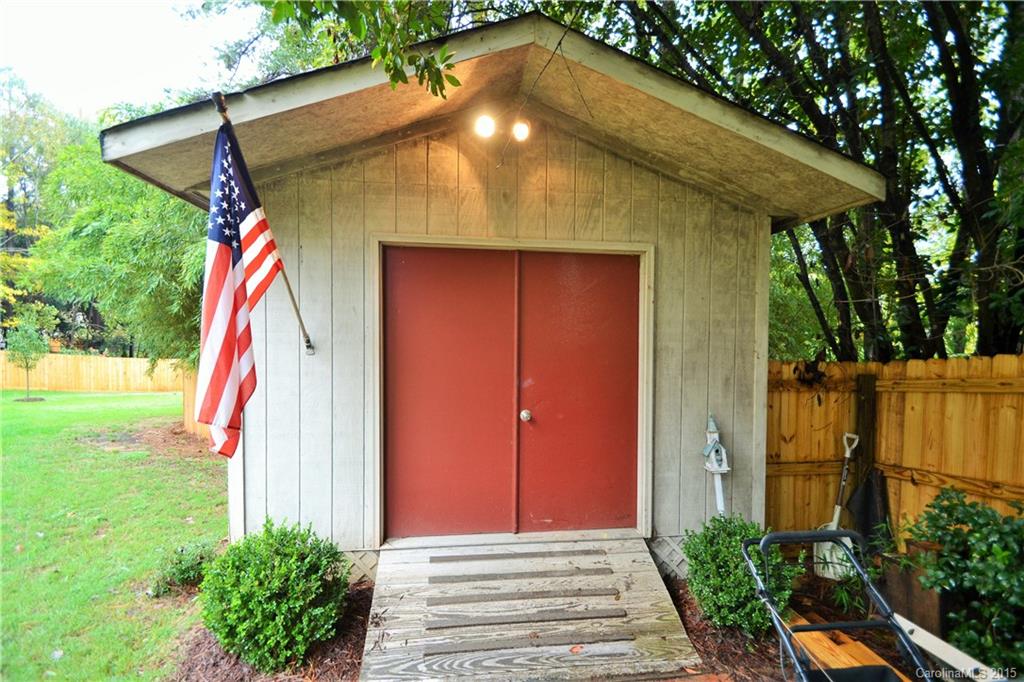 Sardis Forest - Residential