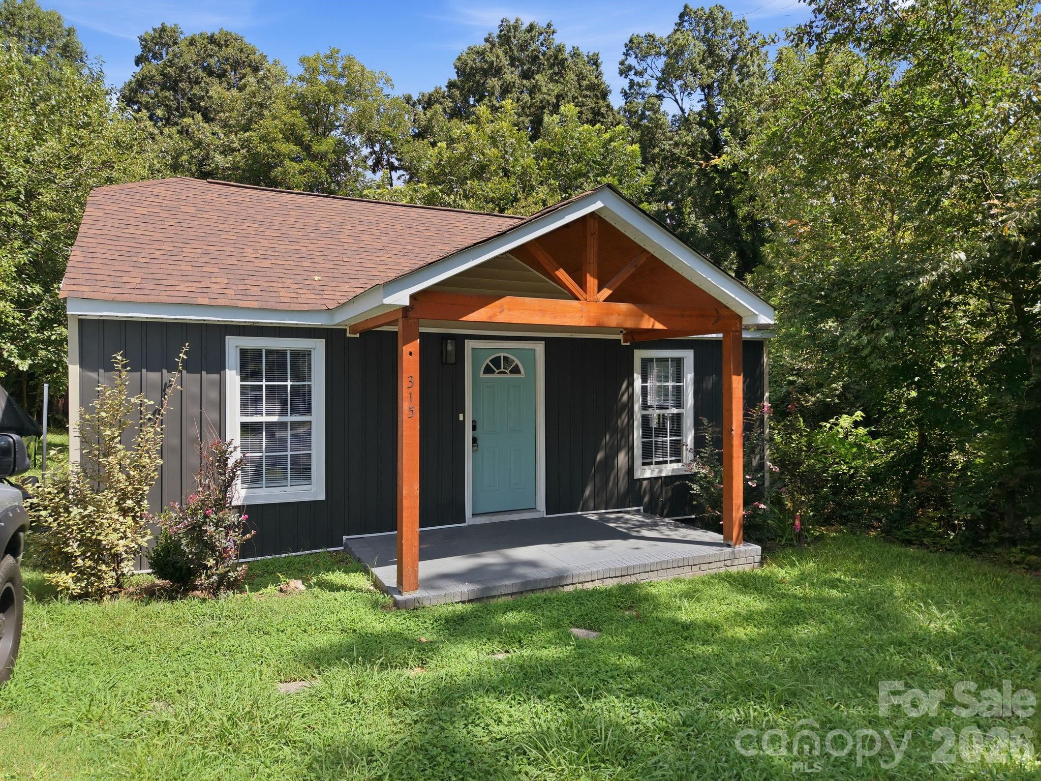 315 Pineview Street