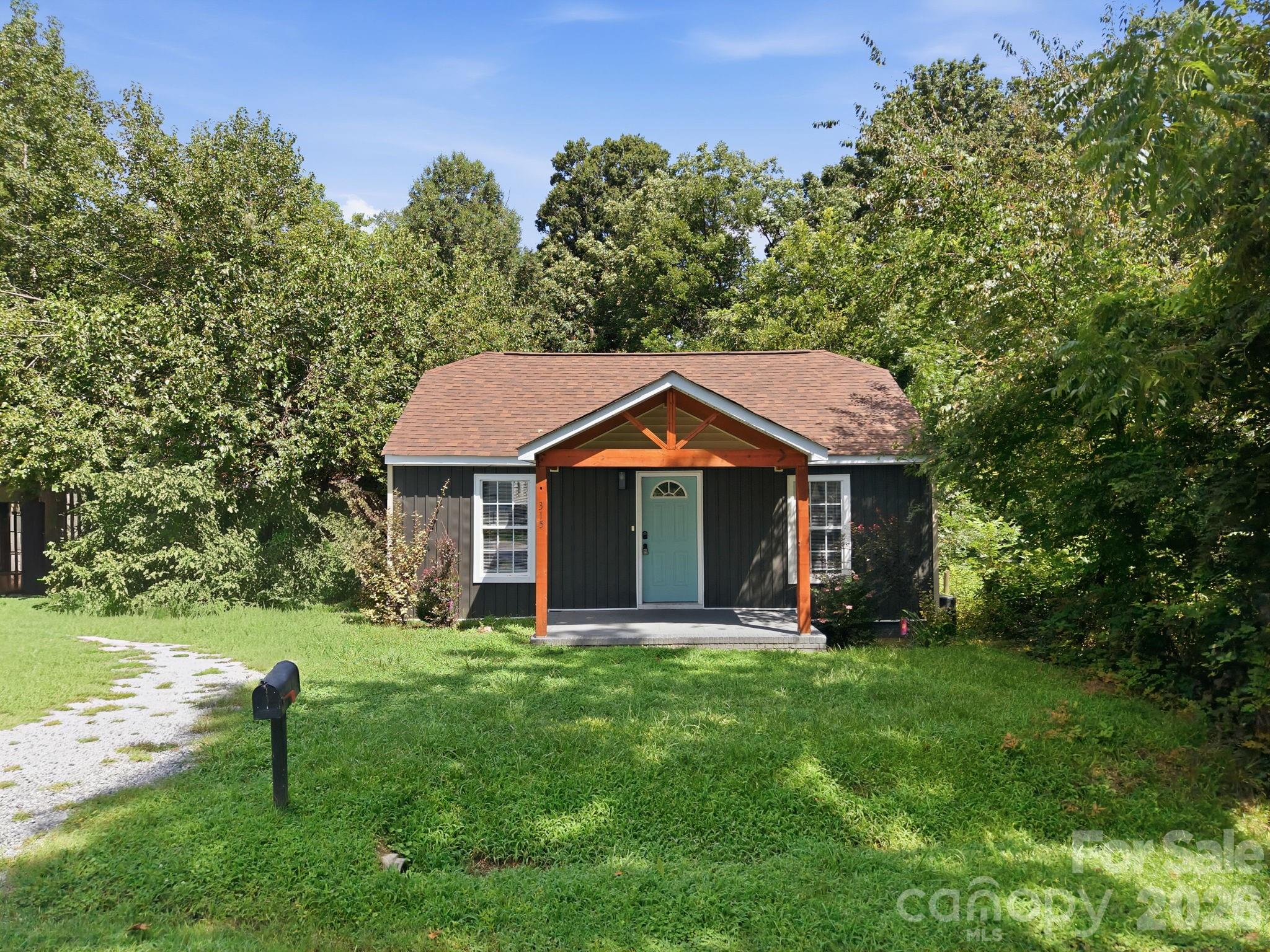 315 Pineview Street