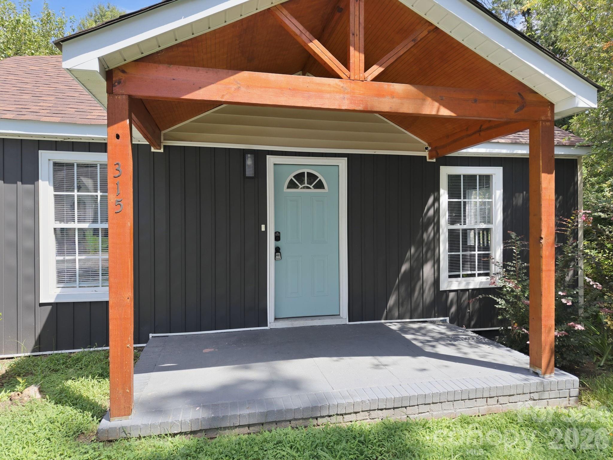 315 Pineview Street