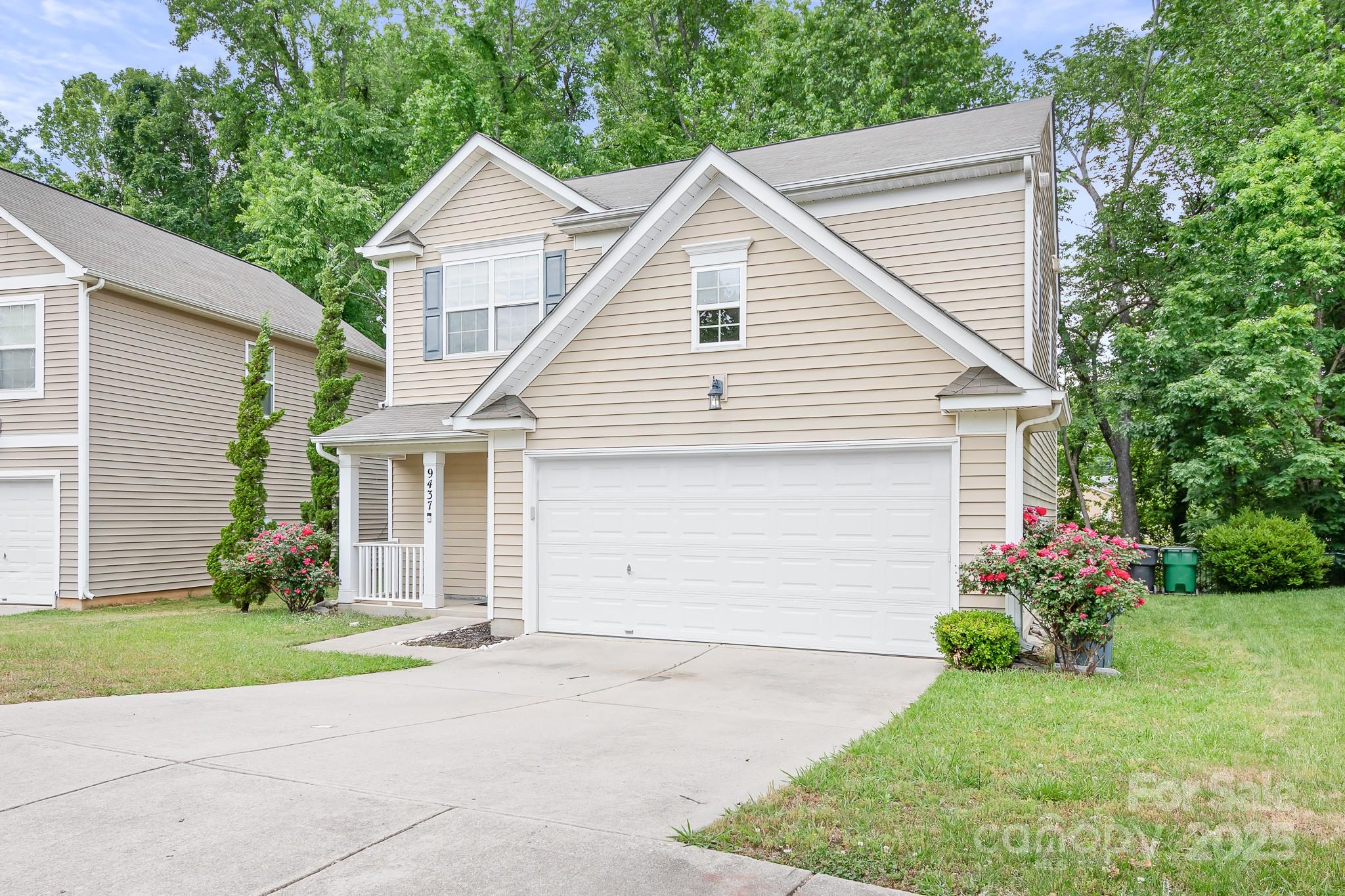 9437 Macquarie Lane