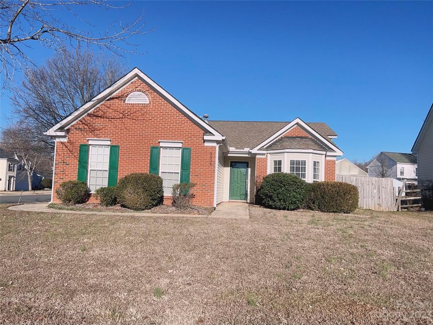 This is a ranch-style home.  It has a split floor plan, 3 bedrooms, 2 full baths, a large great room with vaulted ceilings, a large bonus room, and a fireplace. The kitchen has granite and Stainless Steel Appliances including a Bay Window and Pantry.  The large master suite has a glass shower garden tub and a large Walk-In Closet. Two additional bedrooms are located at the opposite end of the master bedroom. Corner Lot with a Storage Building and greenhouse to plant a garden or use as storage.