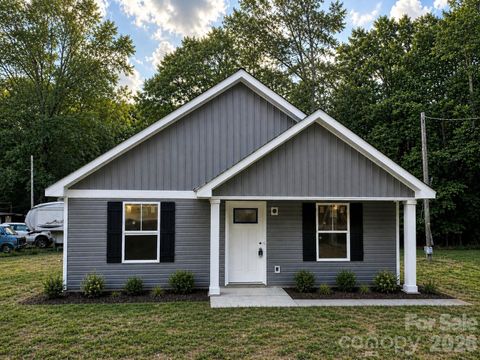 Photo of 167 Hillcrest Road, New London, NC 28127 (MLS # 4371712)