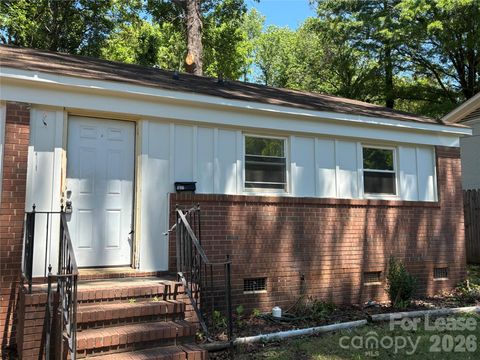 Photo of 2627 Dora Drive, Charlotte, NC 28215 (MLS # 4387844)