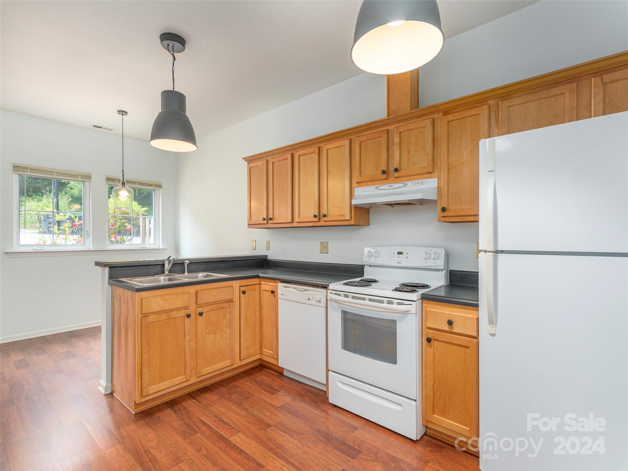 Elk Mountain Townhomes - Residential