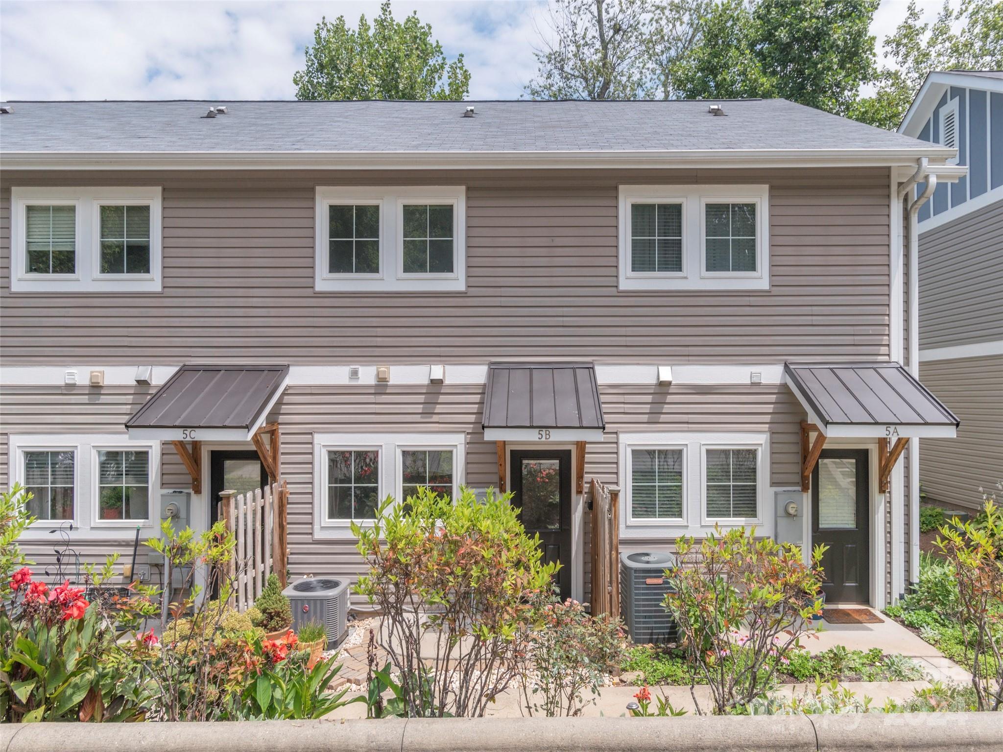 Elk Mountain Townhomes - Residential