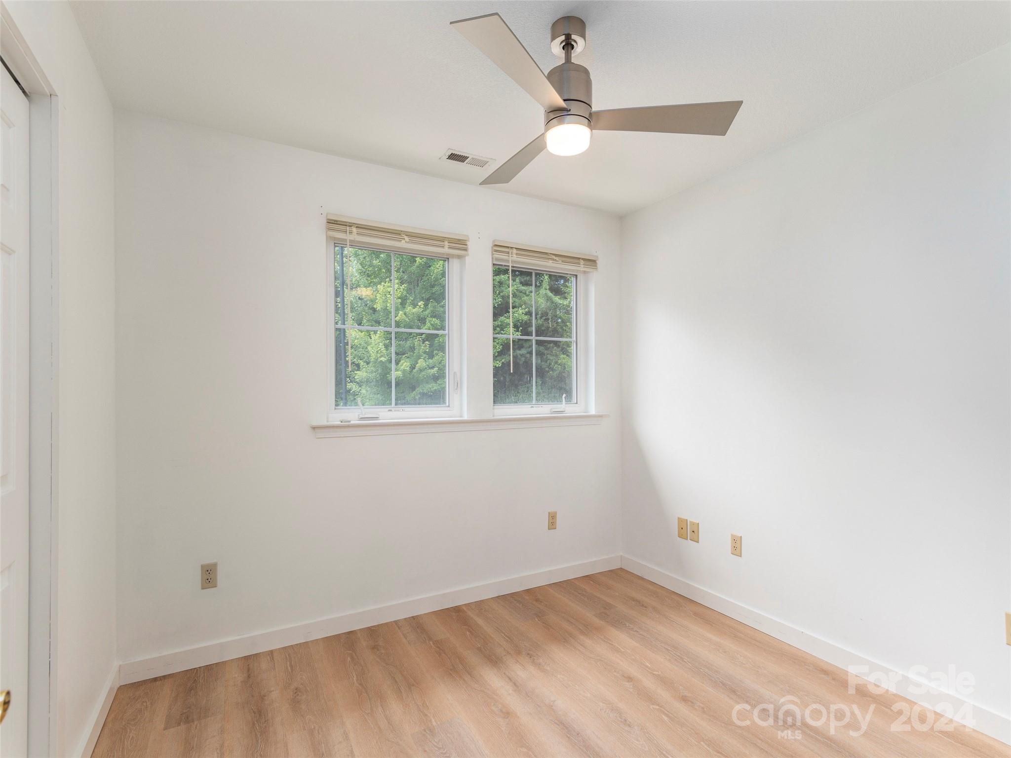 Elk Mountain Townhomes - Residential