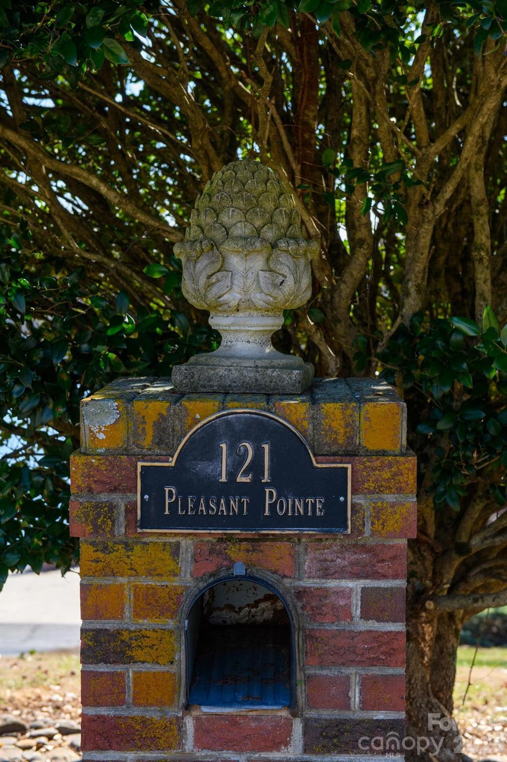 Olivers Landing - Residential