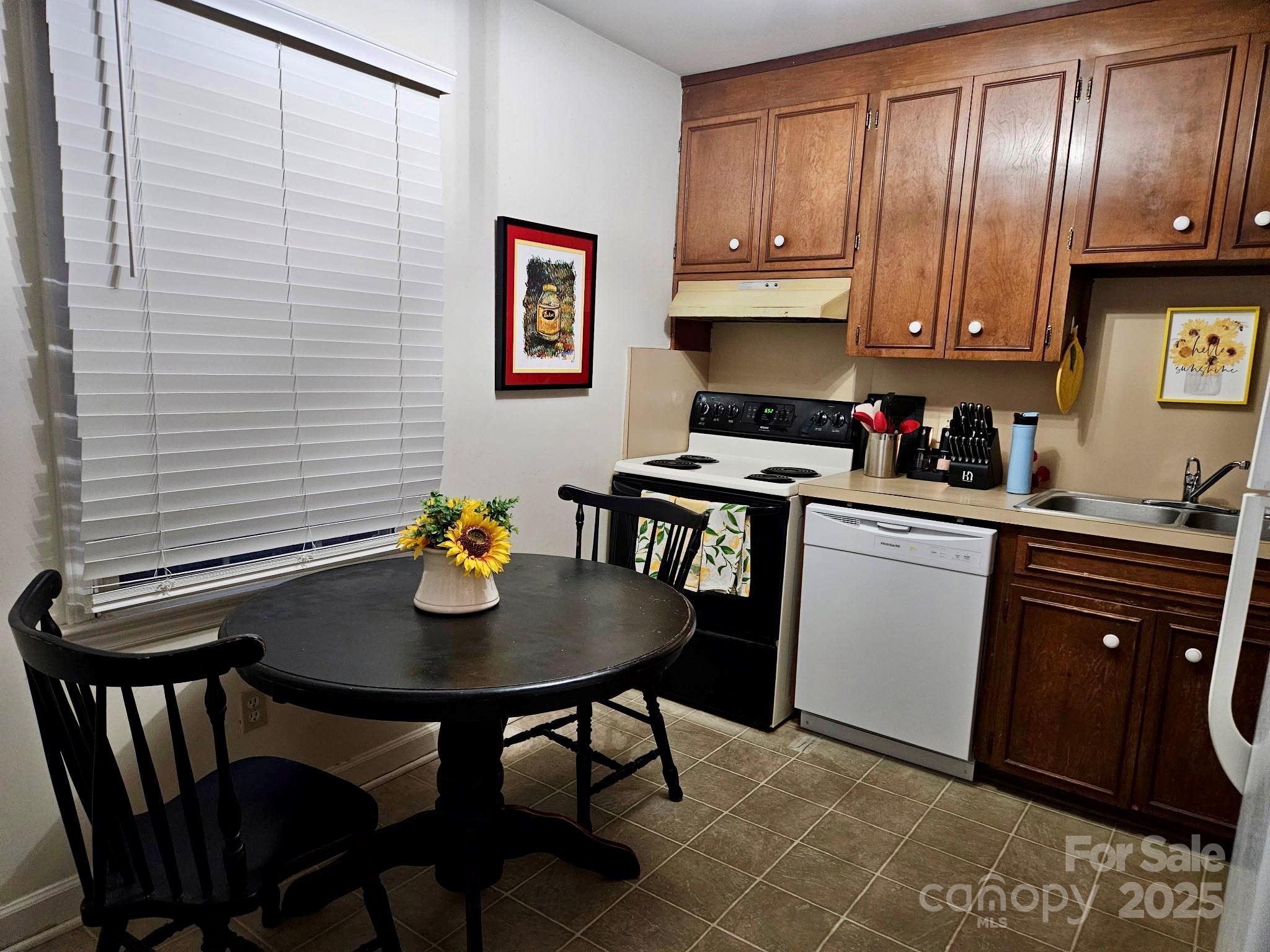 1335 12th Street Drive NW 12