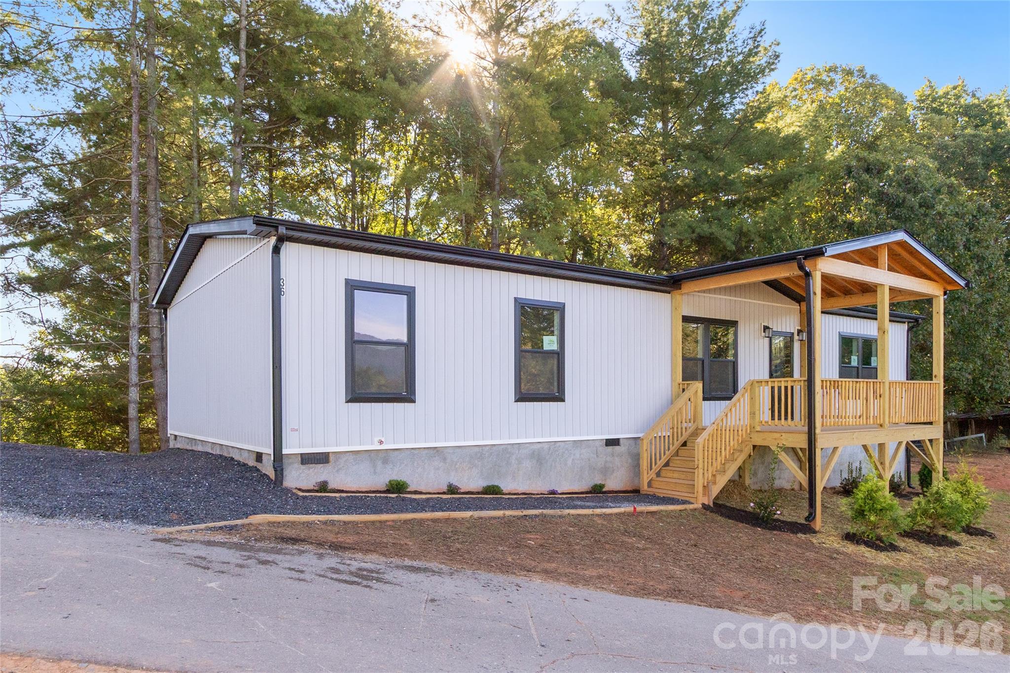 36 Aladdin Drive 3