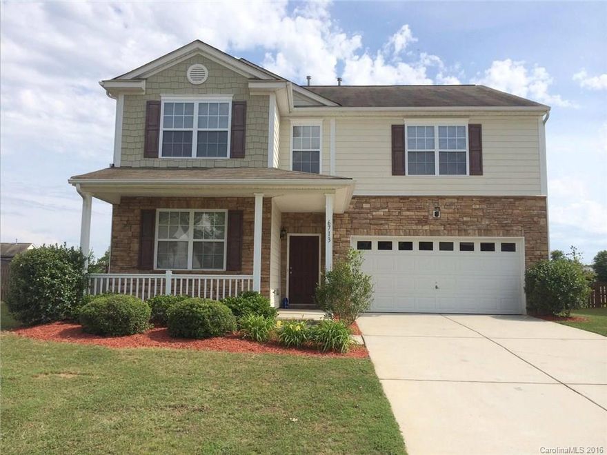 LOCATION, LOCATION!  Well Maintained, 4 Bedroom & 2.5 Bath Home in Wesley Oaks! Grove Subdivision!  Open Floor Plan, Large Kitchen w/ Breakfast Nook SS Appliances; Large Master Bedroom w/ Walk-In Closet!  Spacious Master Bath!  Large FENCED backyard!   Wonderful Location three minutes from great shopping & restaurants at Wesley Chapel Village Commons.