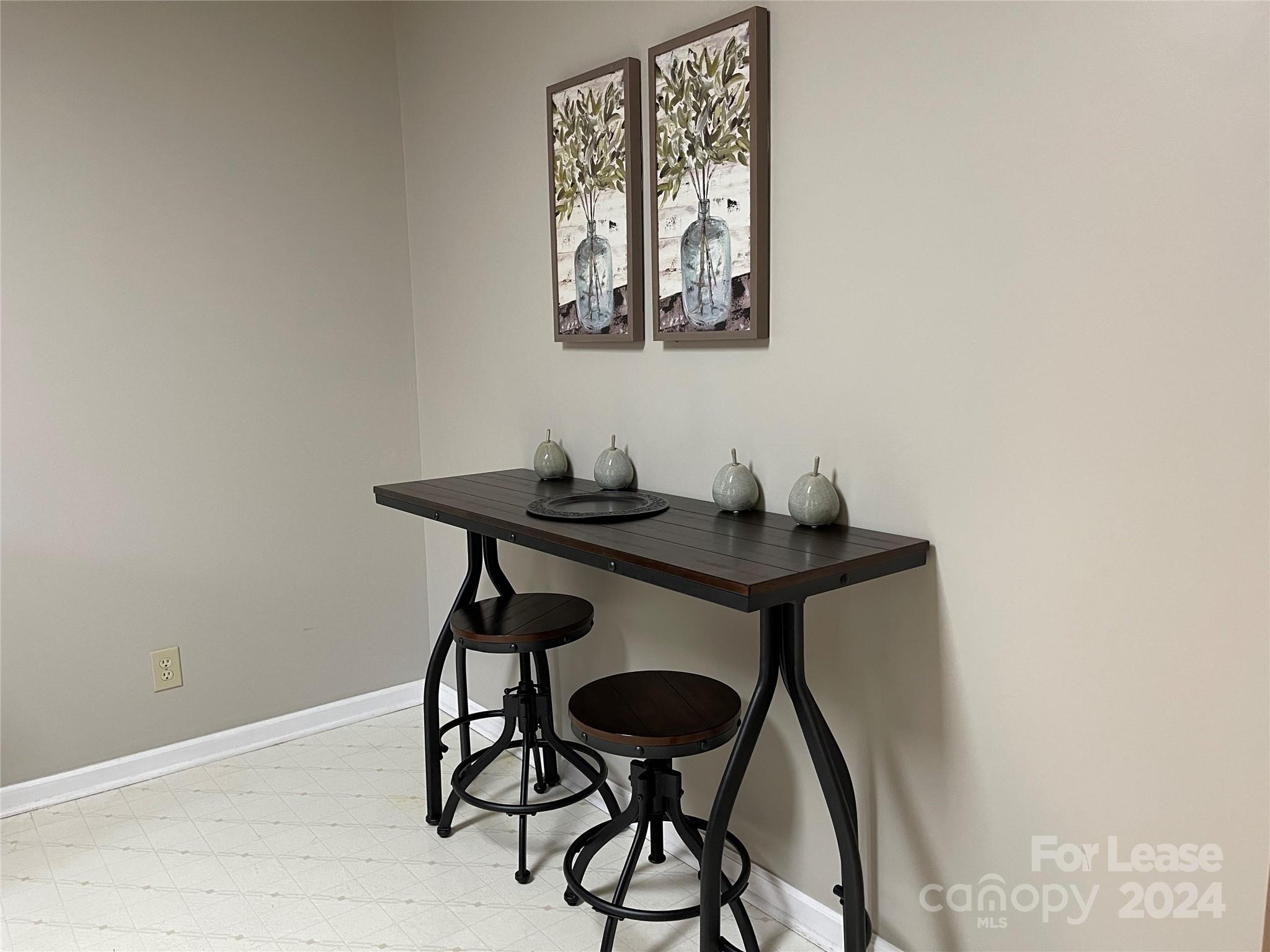Hidden Creek - Residential Lease