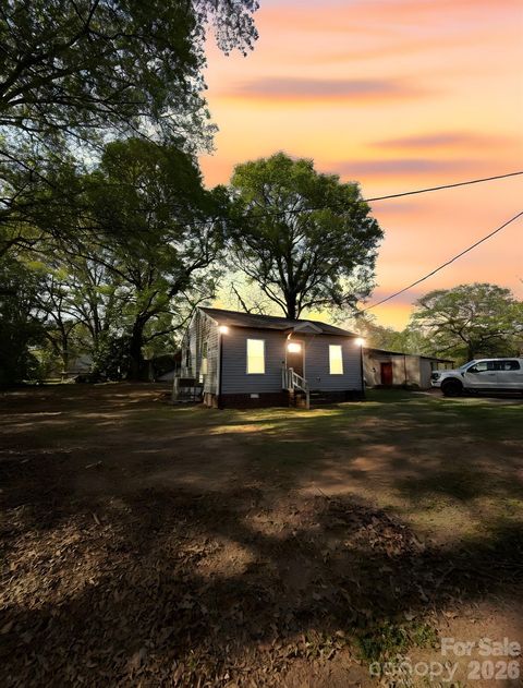 304 Margie Street Belmont NC 28012